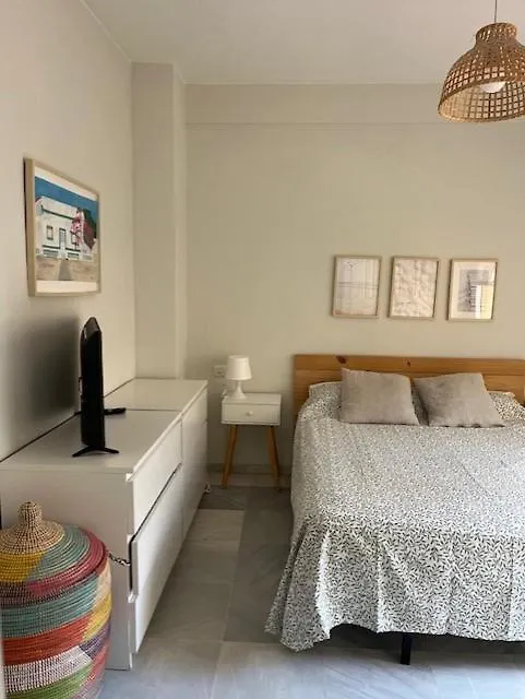Holiday home Casa En El Puerto De Santa Maria Solo Familias O Grupo Mayores De 25 Anos Spain